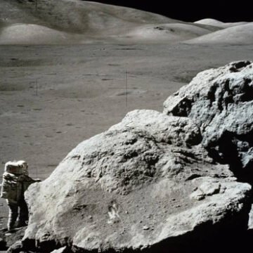 50-yillik-sir-desifre-olmak-uzere-ayin-karanlik-yuzeyi-ilk-kez-insan-gozuyle-gorulecek-pace 50 yıllık sır deşifre olmak üzere