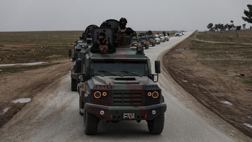 haseke-2434906 Suriye İçişleri Bakanlığına bağlı güvenlik konvoyu YPG’nin işgali altındaki Haseke’ye giriş yaptı