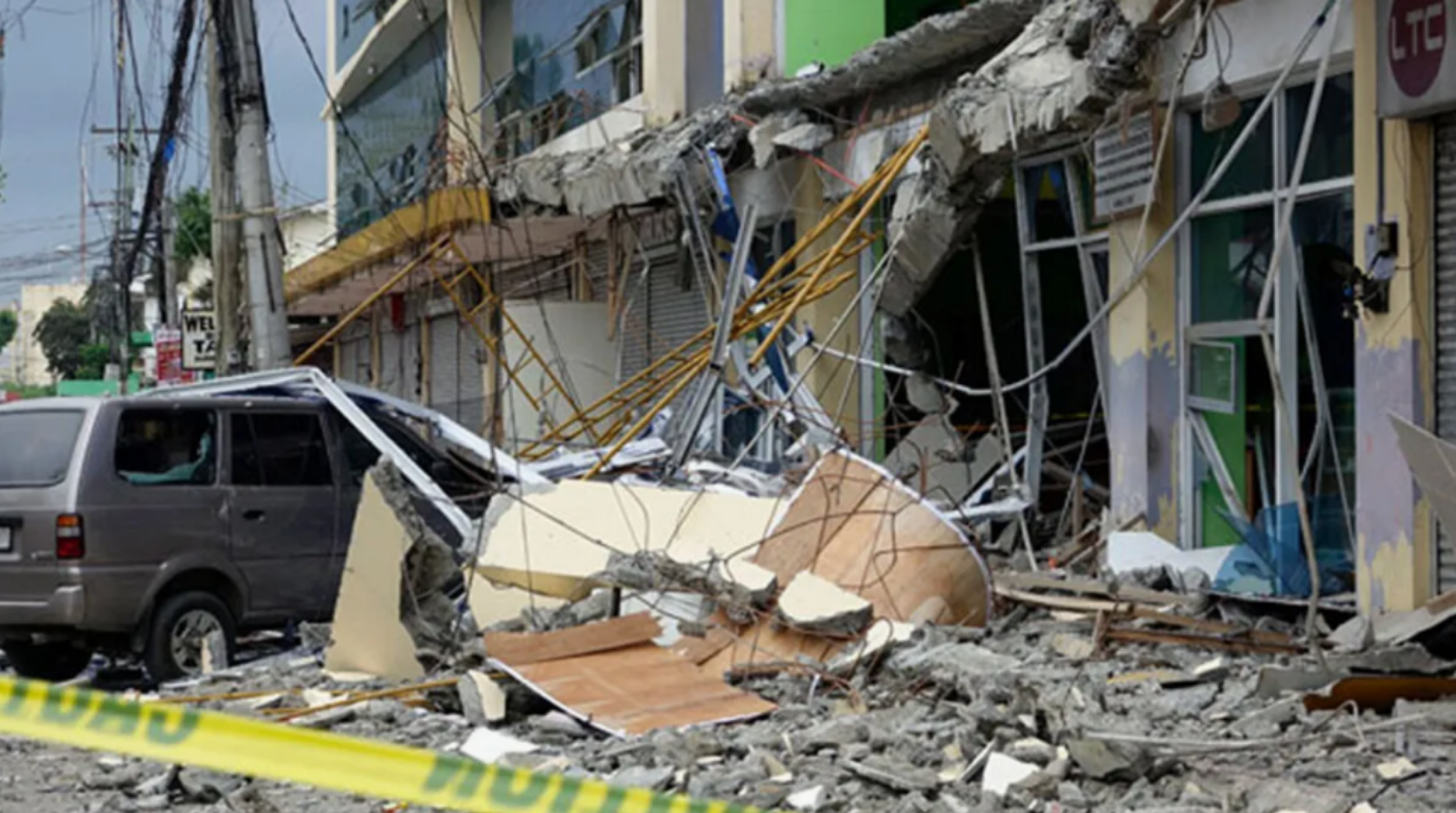 Filipinler’de 7.8 Büyüklüğünde Deprem: Tsunami Uyarısı Yapıldı