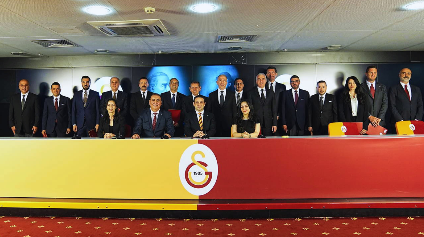 Galatasaray’da Yeni Yönetimin Görev Dağılımı Netleşti