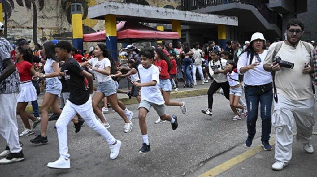 vanazuella-deprem-1024x572 39 Saniye Ararayla Gelen Yıkım: Venezuela Genelinde Olağanüstü Hal İlan Edildi
