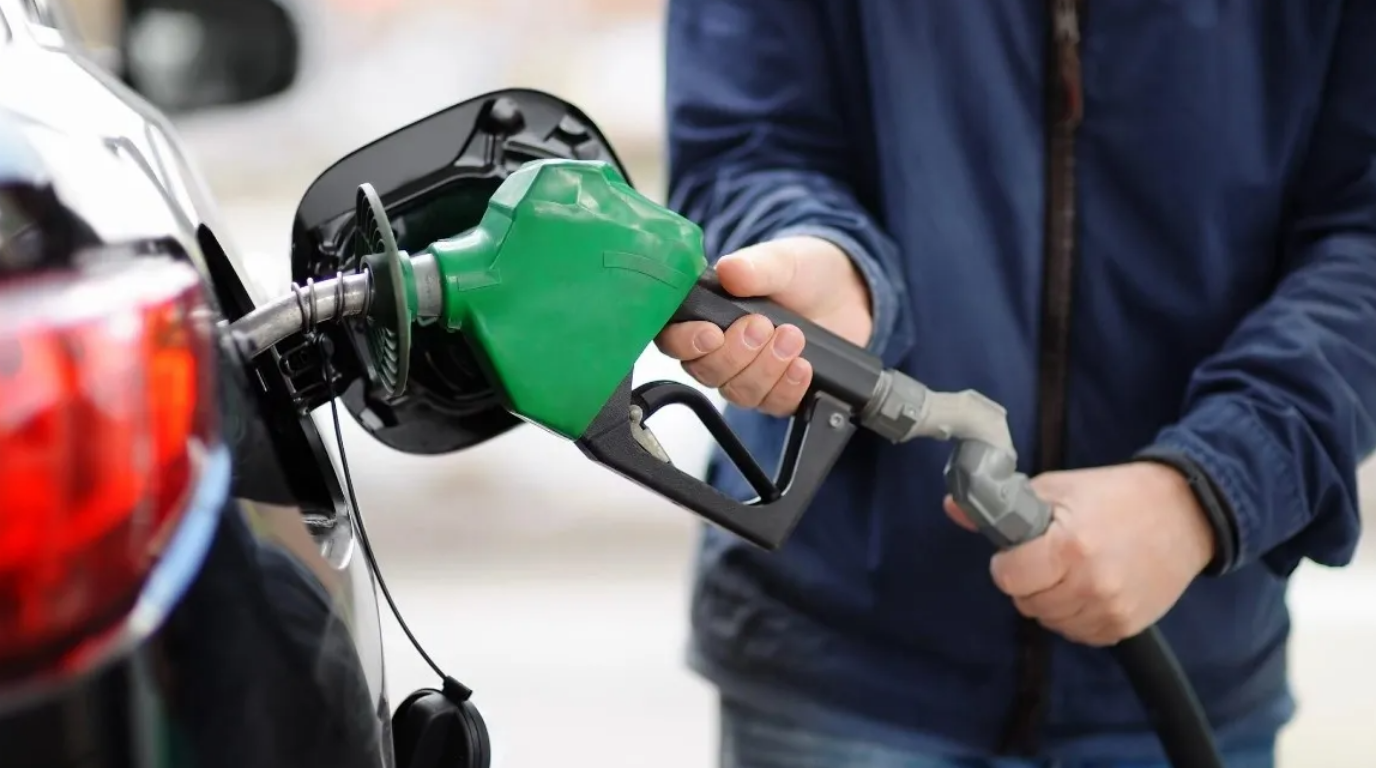 Benzine Yeni Zam Kapıda